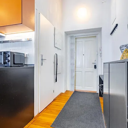 Adm Boutique Old Town Center Loft, Projector - Movie *